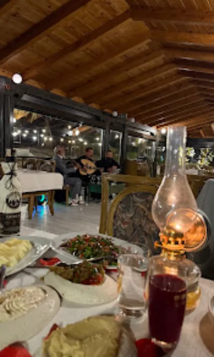 Dunna & Barba dining
